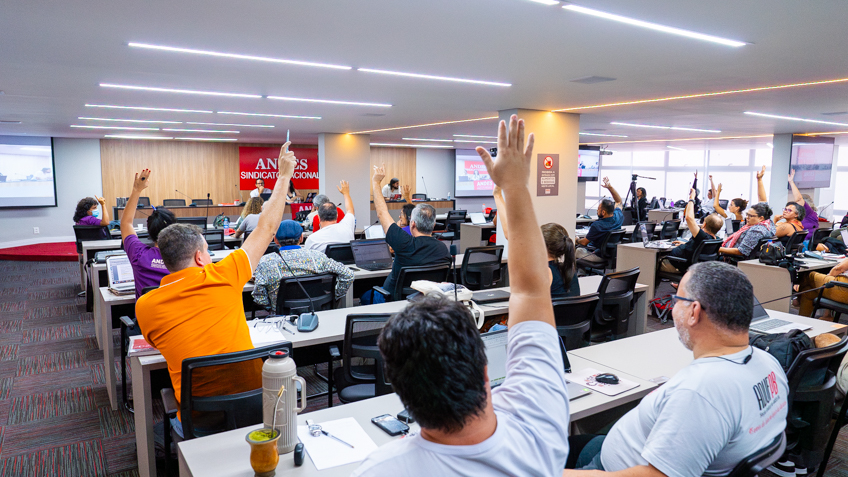 Leia mais sobre o artigo Setor das Federais aponta greve docente a partir de 15 de abril