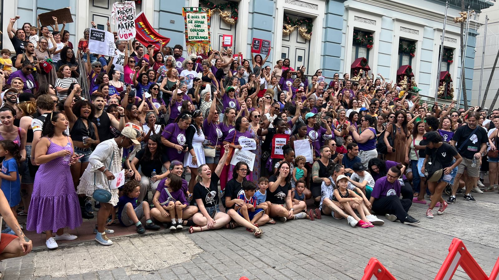 Leia mais sobre o artigo Juiz de Fora participou da mobilização nacional “Mulheres Vivas”!