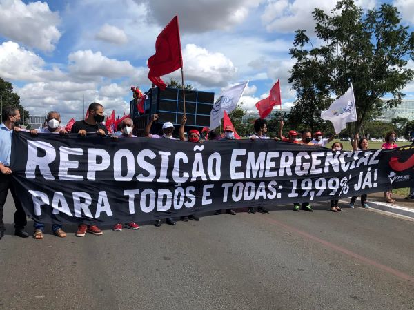 Read more about the article Jornada de Lutas dos SPF reúne caravanas de todo o país em Brasília